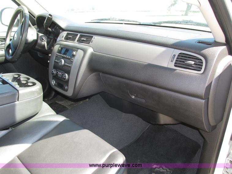 image for item H1221 2009 Chevrolet Tahoe LS SUV