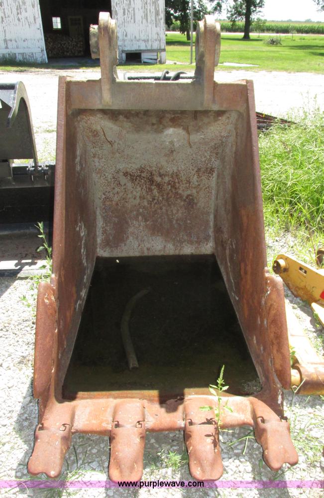 image for item H1227 Excavator bucket