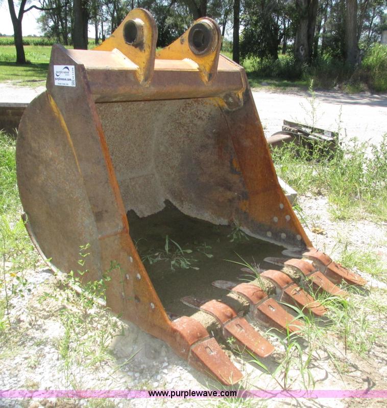 image for item H1228 Excavator bucket