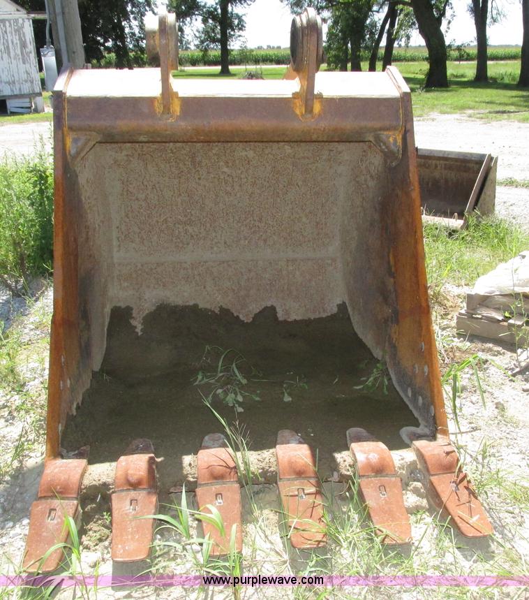 image for item H1228 Excavator bucket