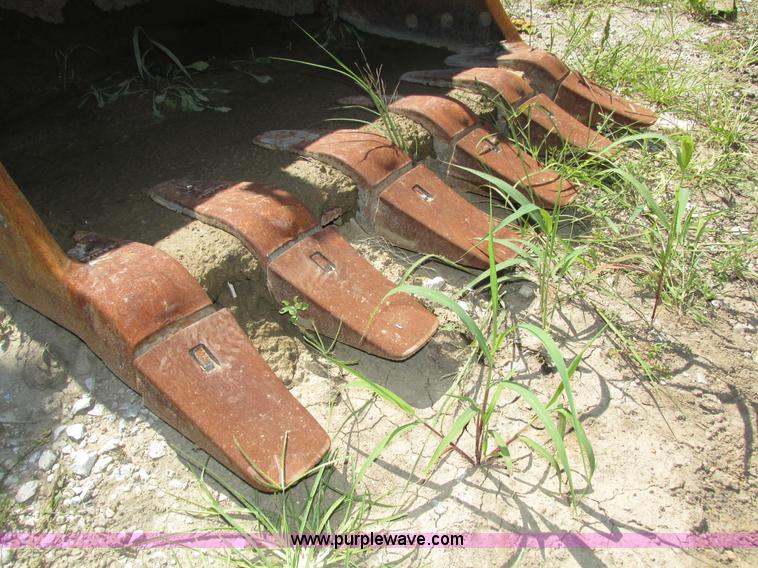 image for item H1228 Excavator bucket