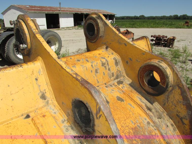 image for item H1228 Excavator bucket