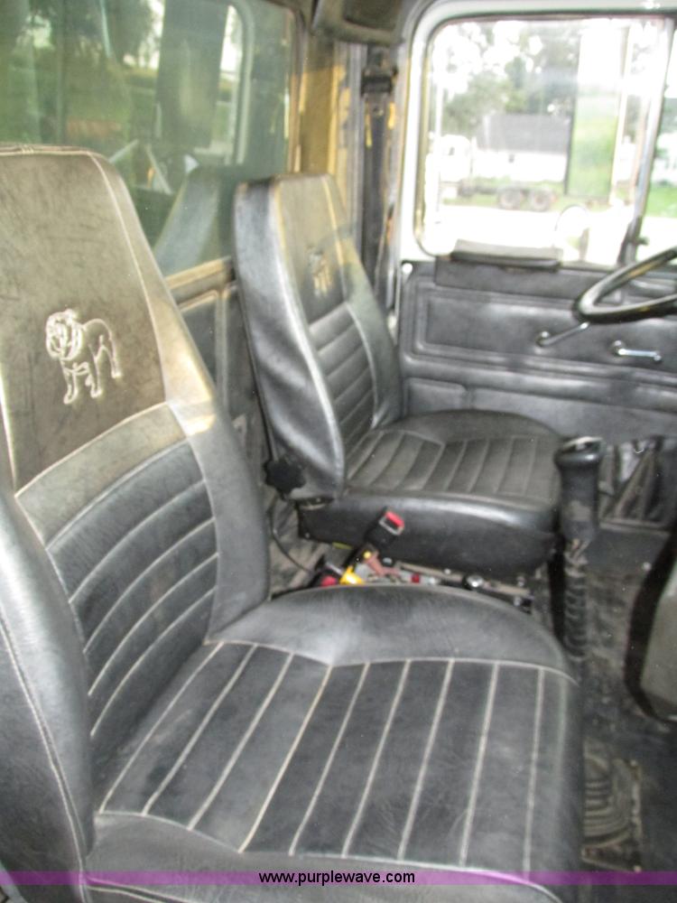 image for item H1234 2001 Mack RD688S dump truck