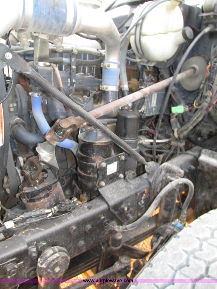 image for item H1234 2001 Mack RD688S dump truck