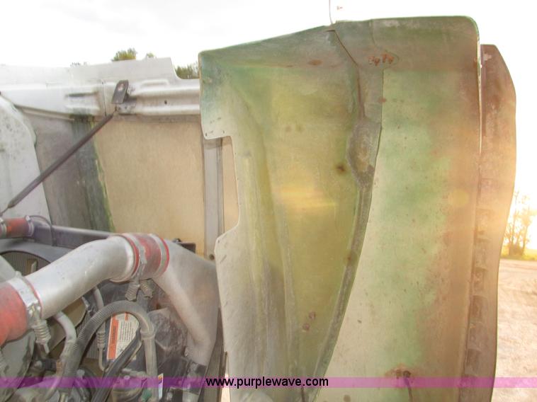 image for item H1234 2001 Mack RD688S dump truck