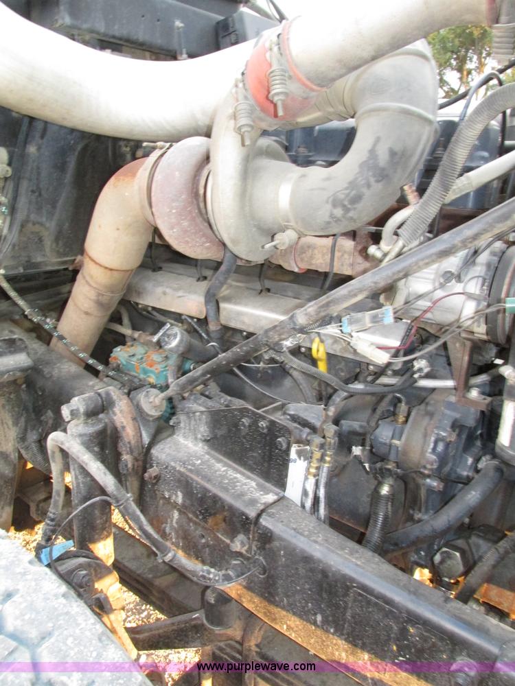 image for item H1234 2001 Mack RD688S dump truck