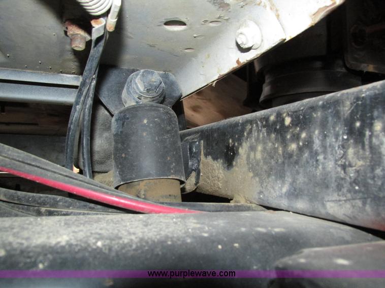 image for item H1234 2001 Mack RD688S dump truck