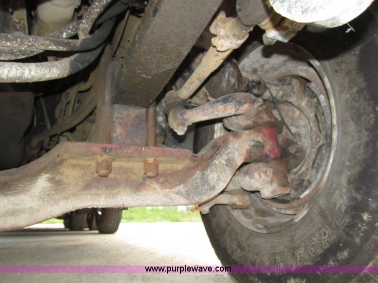 image for item H1234 2001 Mack RD688S dump truck