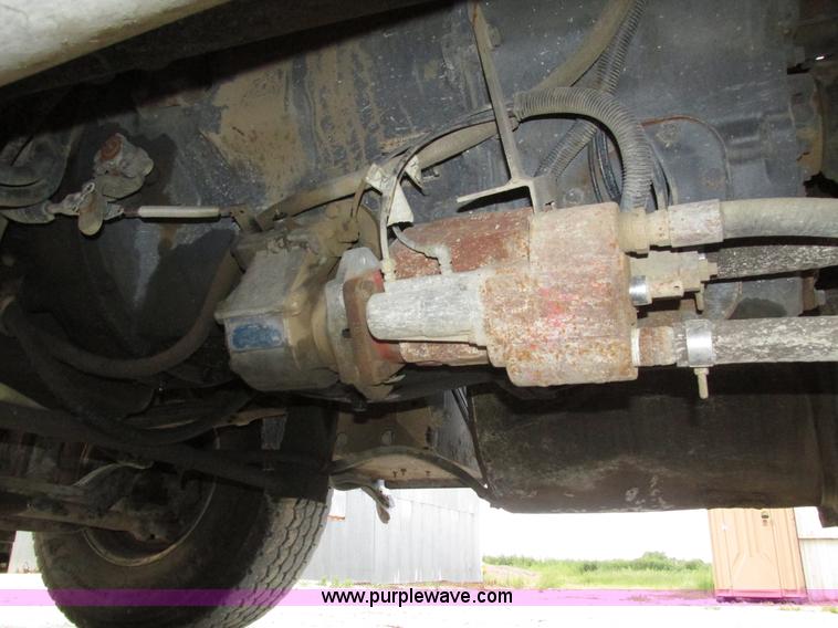 image for item H1234 2001 Mack RD688S dump truck