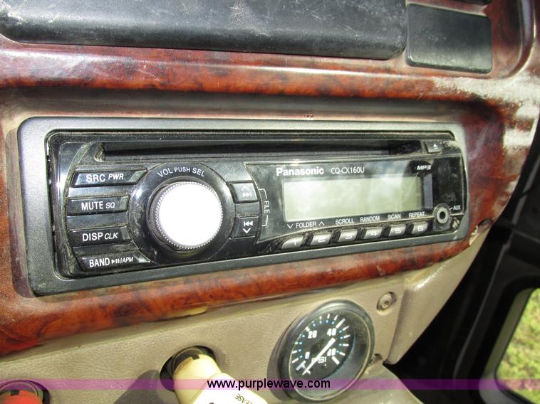 image for item H1237 2002 Mack CH613 semi truck