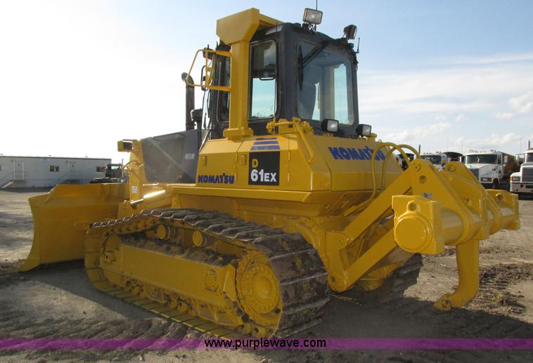 image for item H1240 2007 Komatsu D61EX-15 dozer