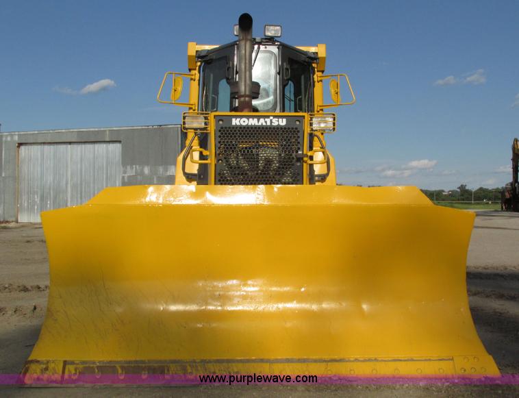 image for item H1240 2007 Komatsu D61EX-15 dozer