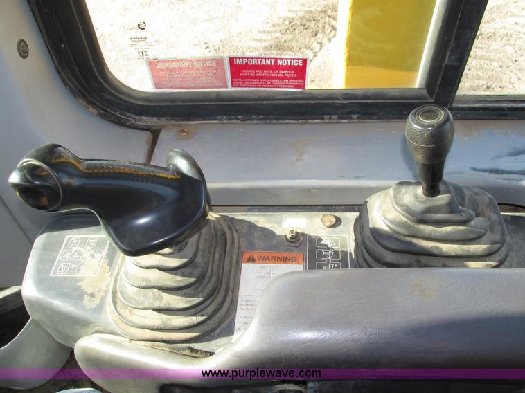 image for item H1240 2007 Komatsu D61EX-15 dozer