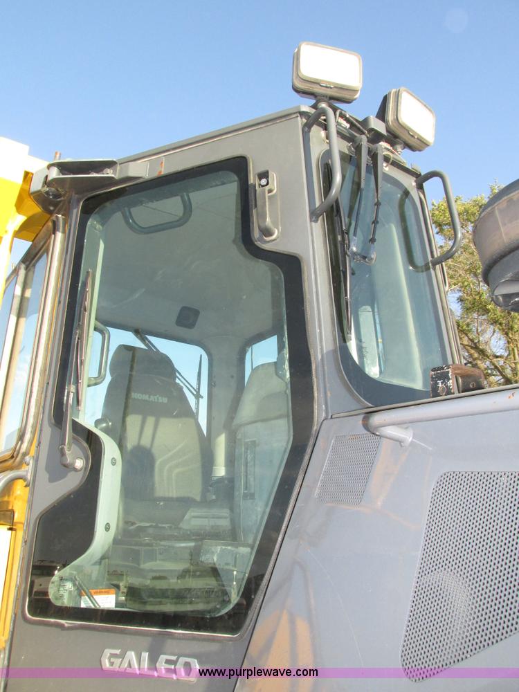 image for item H1240 2007 Komatsu D61EX-15 dozer