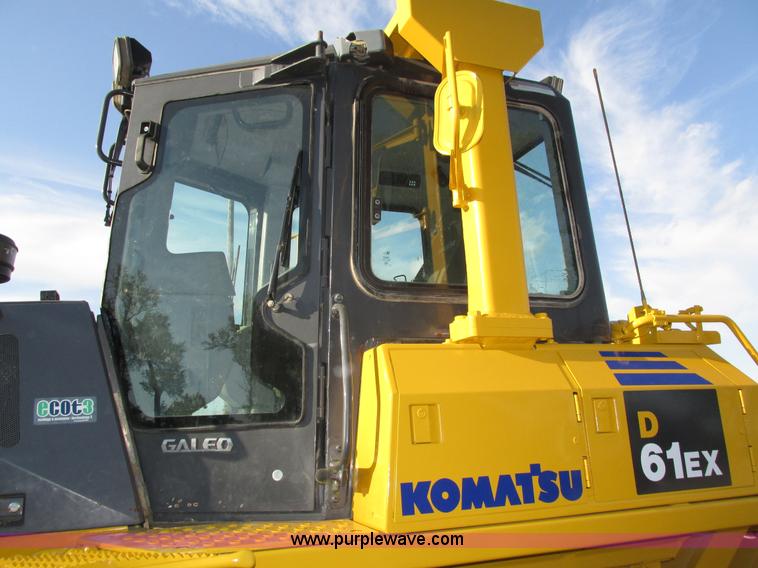 image for item H1240 2007 Komatsu D61EX-15 dozer