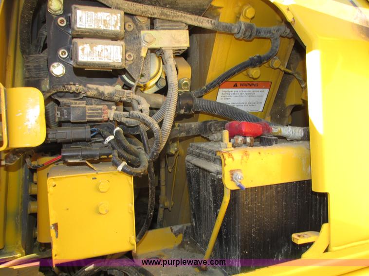 image for item H1240 2007 Komatsu D61EX-15 dozer