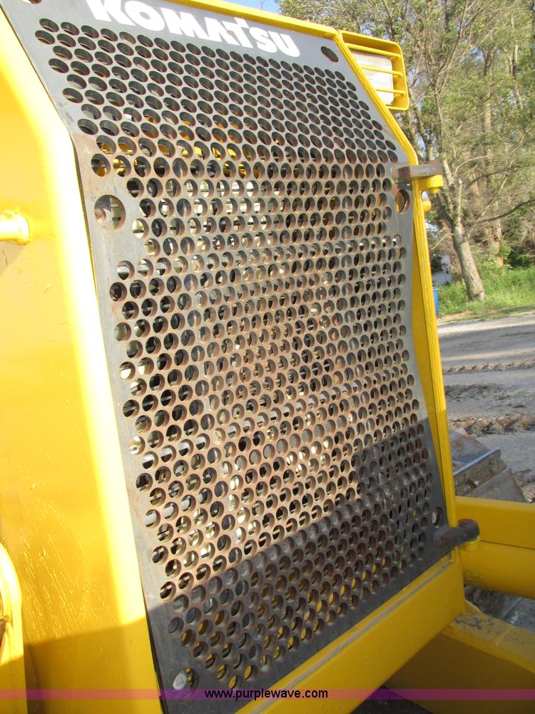image for item H1240 2007 Komatsu D61EX-15 dozer