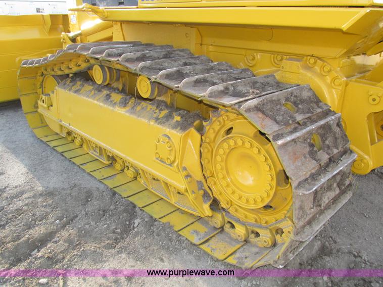 image for item H1240 2007 Komatsu D61EX-15 dozer
