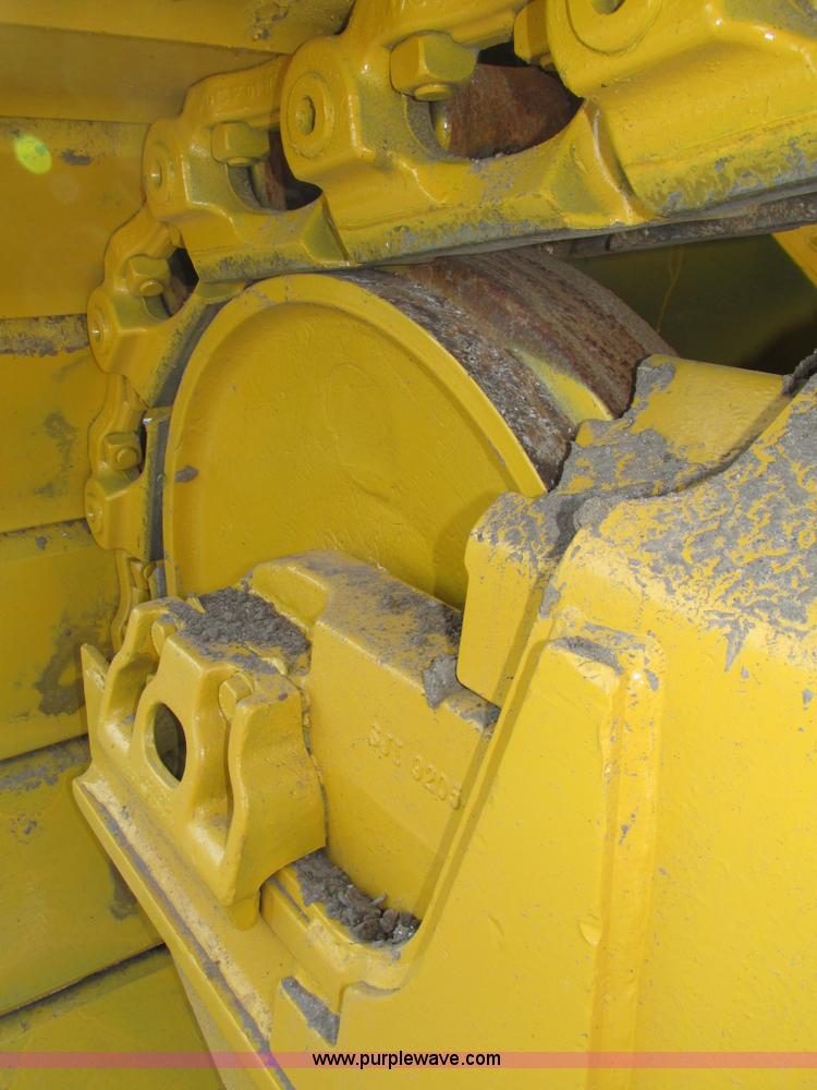 image for item H1240 2007 Komatsu D61EX-15 dozer