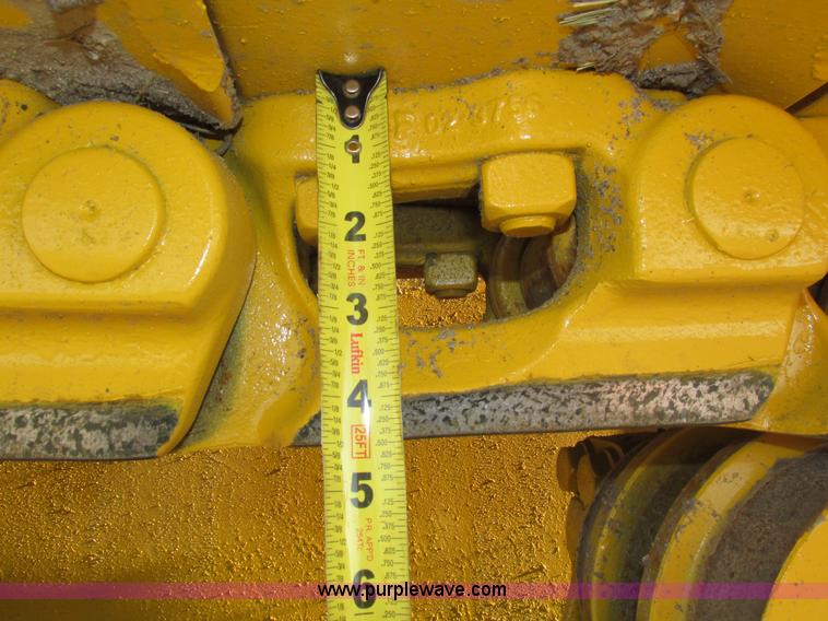 image for item H1240 2007 Komatsu D61EX-15 dozer