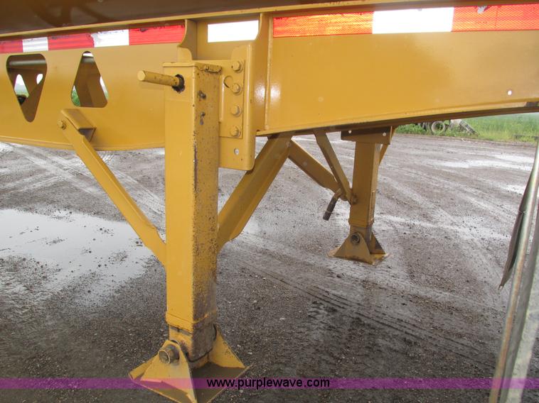 image for item H4509 2012 Trail King TK60SSD-433 side dump trailer