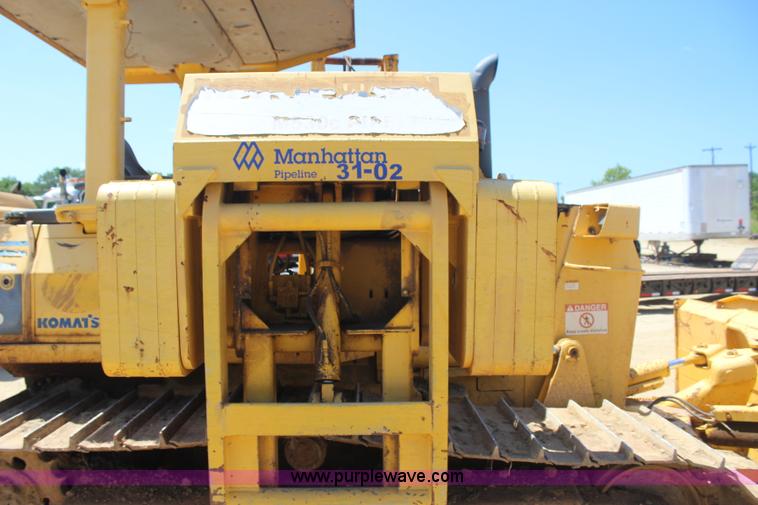 image for item I1586 2006 Komatsu D41P-6 pipelayer