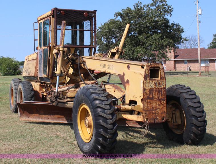 image for item J2396 Galion A550 motor grader
