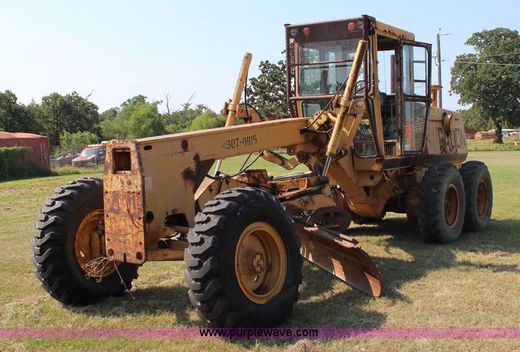 image for item J2396 Galion A550 motor grader