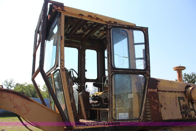 image for item J2396 Galion A550 motor grader