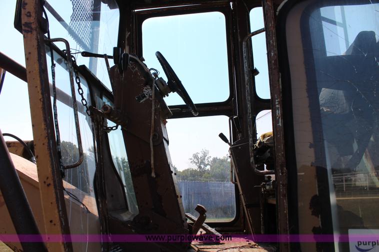 image for item J2396 Galion A550 motor grader