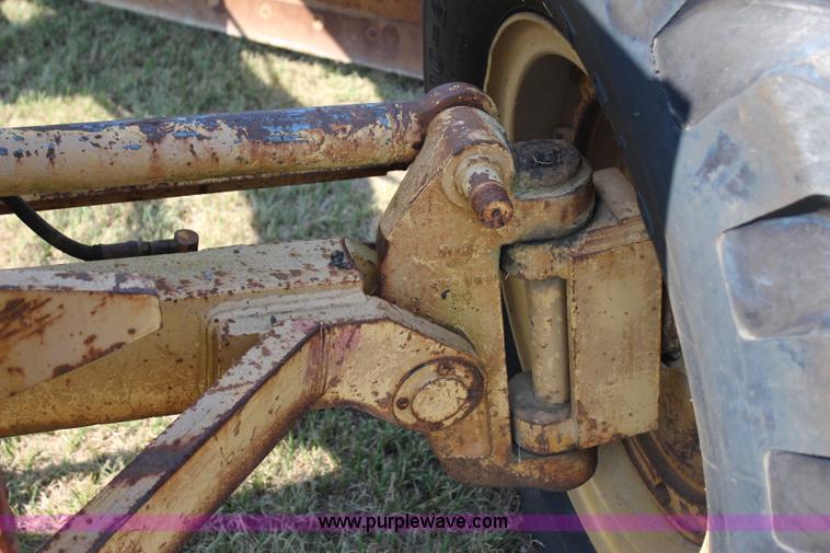 image for item J2396 Galion A550 motor grader