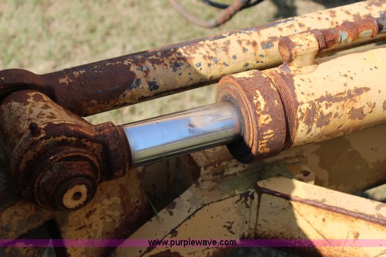 image for item J2396 Galion A550 motor grader