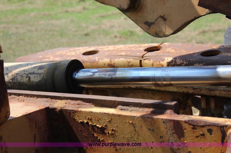 image for item J2396 Galion A550 motor grader