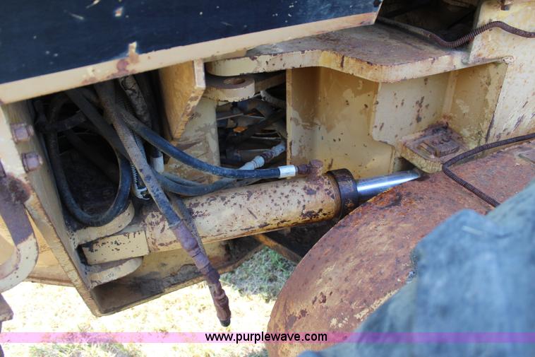 image for item J2396 Galion A550 motor grader