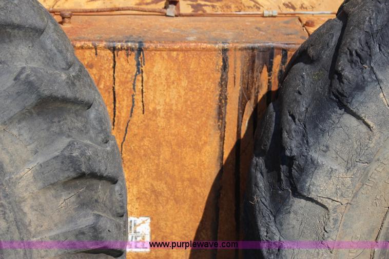 image for item J2396 Galion A550 motor grader