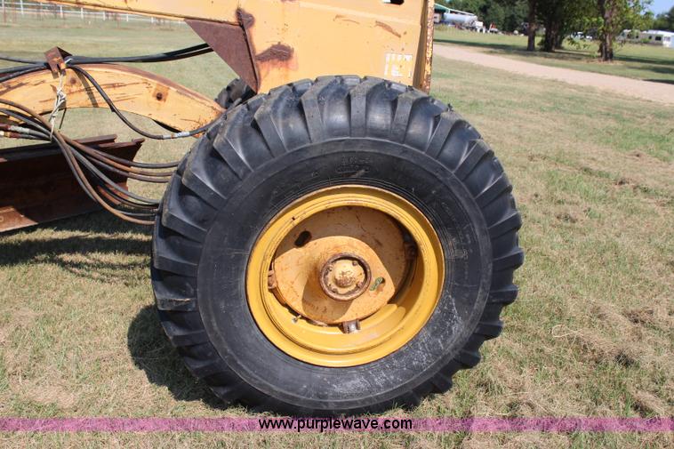 image for item J2396 Galion A550 motor grader