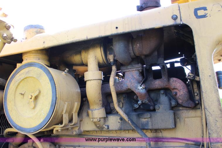 image for item J3528 1968 Caterpillar D7E dozer