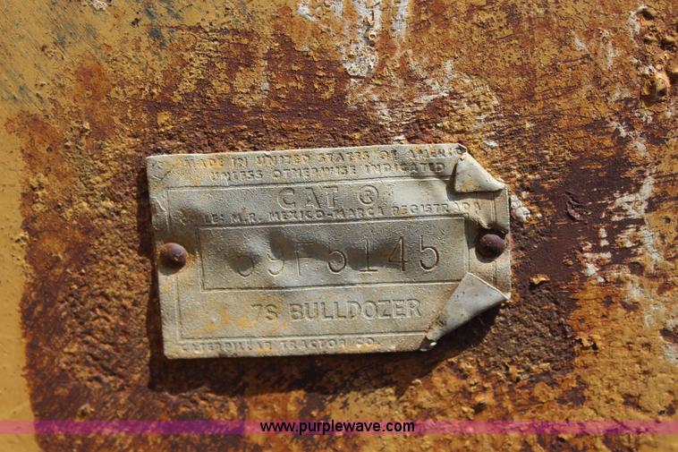 image for item J3528 1968 Caterpillar D7E dozer