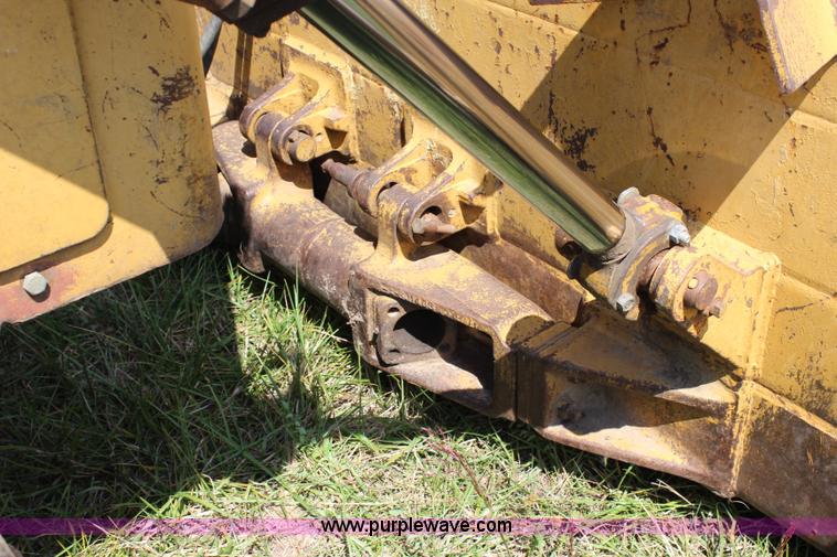 image for item J3528 1968 Caterpillar D7E dozer