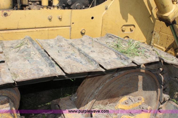 image for item J3528 1968 Caterpillar D7E dozer