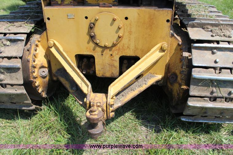 image for item J3528 1968 Caterpillar D7E dozer