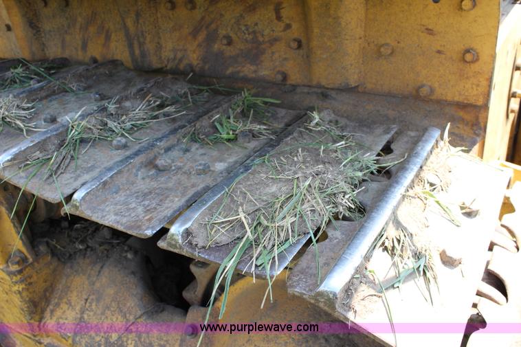 image for item J3528 1968 Caterpillar D7E dozer