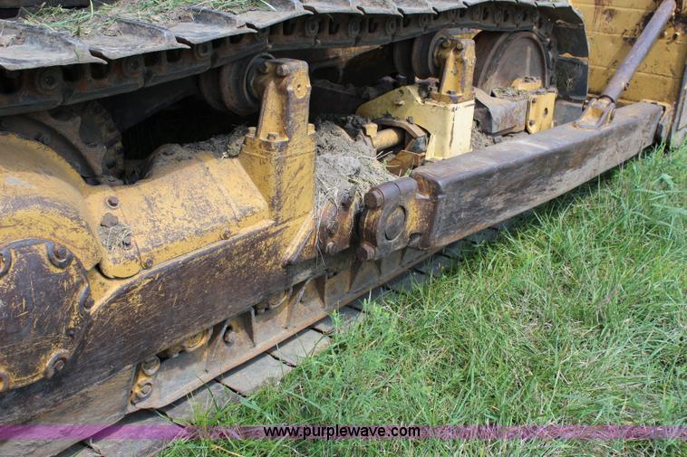 image for item J3528 1968 Caterpillar D7E dozer