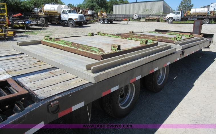 image for item J3574 2014 Big Tex 24ED-24+5 equipment trailer