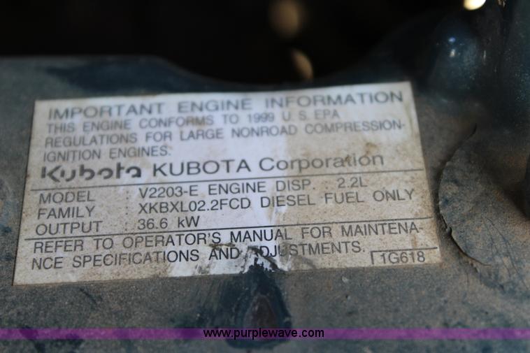 image for item J3703 1999 Bobcat X331 compact excavator