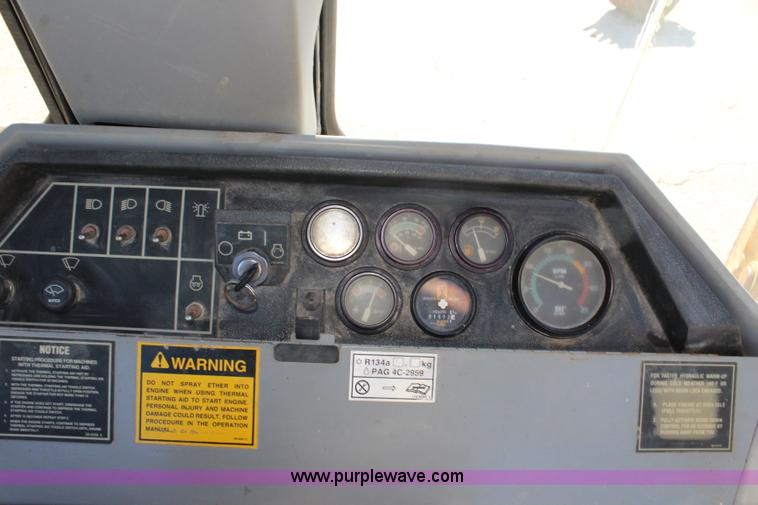 image for item J3709 1999 Caterpillar 416B backhoe