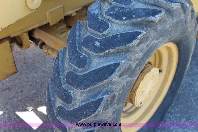 image for item J3709 1999 Caterpillar 416B backhoe