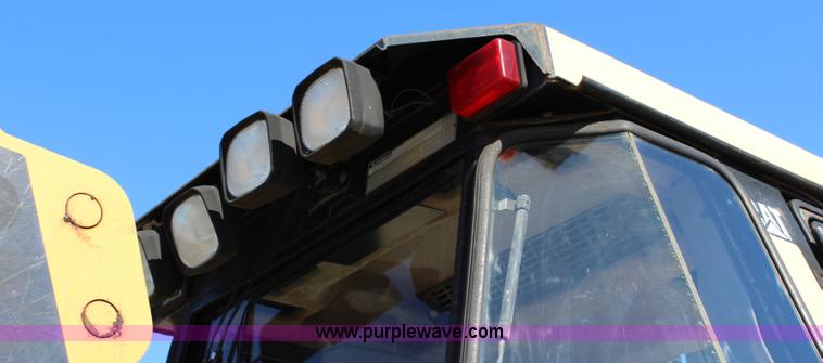 image for item J3709 1999 Caterpillar 416B backhoe