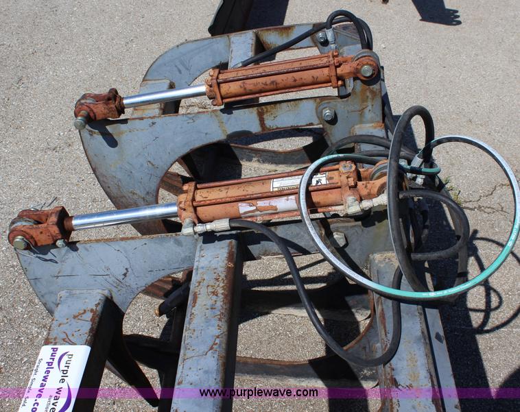 image for item J3728 Versatech skid steer grapple bucket