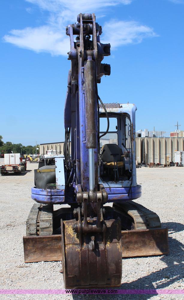 image for item J4423 Komatsu PC75UU-2 compact excavator